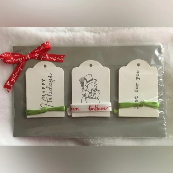 Holiday Gift Tags with Ribbons - Picture 1 of 1